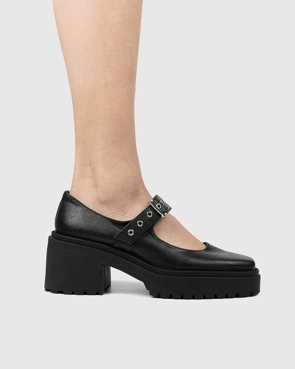 Squared Mary Jane Pumps Black made of Grape Leather - Image 9