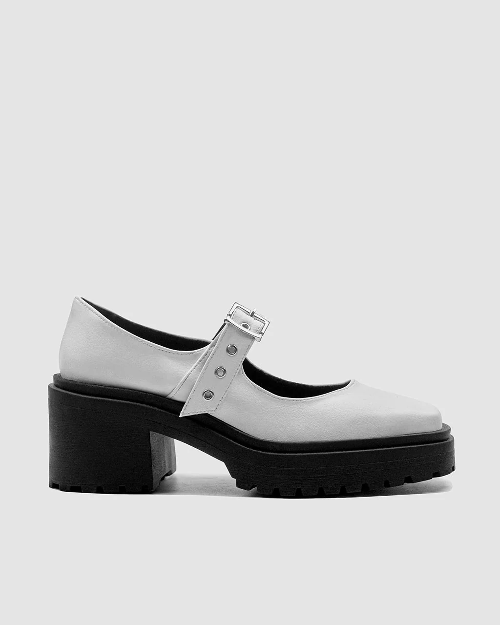 Squared Mary Jane Pumps White made of Vegea grape leather - Image 11