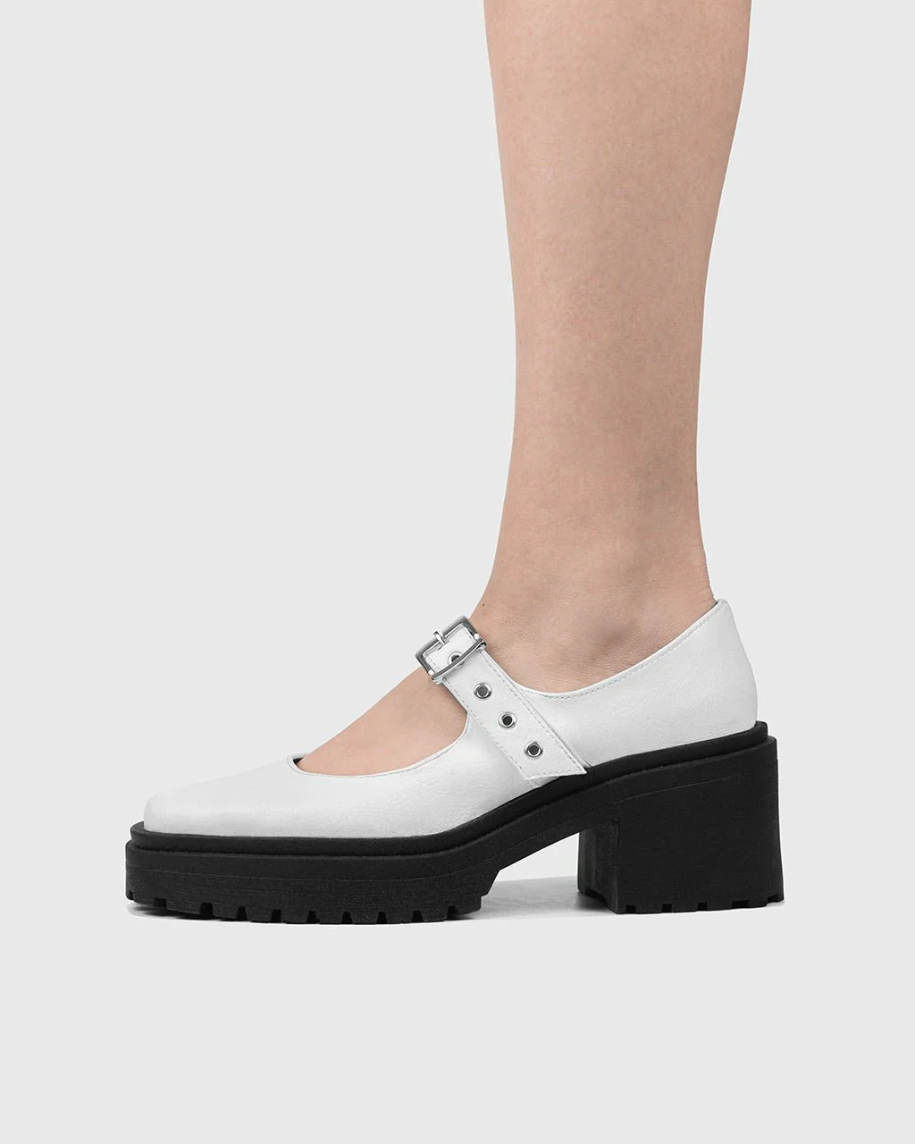 Squared Mary Jane Pumps White made of Vegea grape leather - Image 9