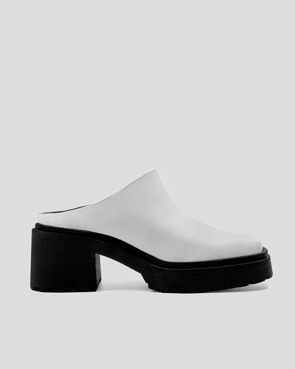 Squared Mule White made of Grape Leather - Image 7