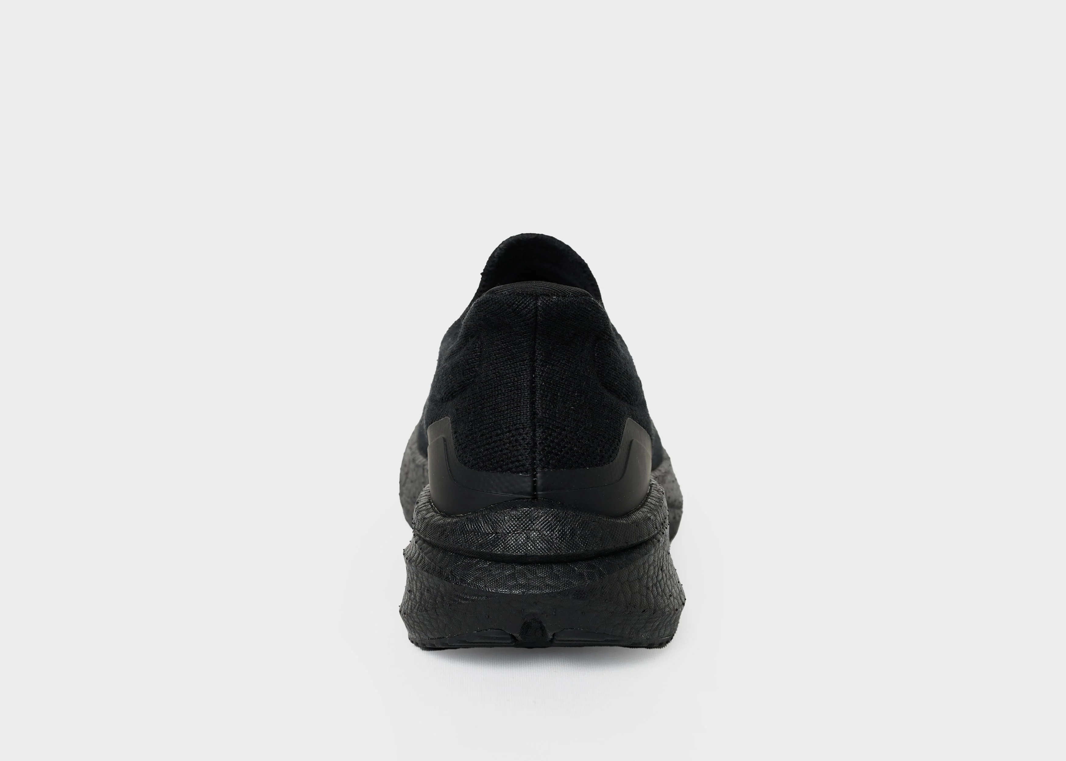 Runners for Women in Full Black - Image 4