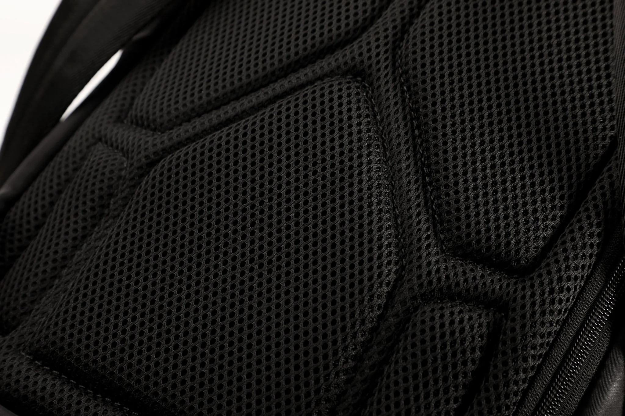 Travel Midsize Vegan Knapsack - Image 12