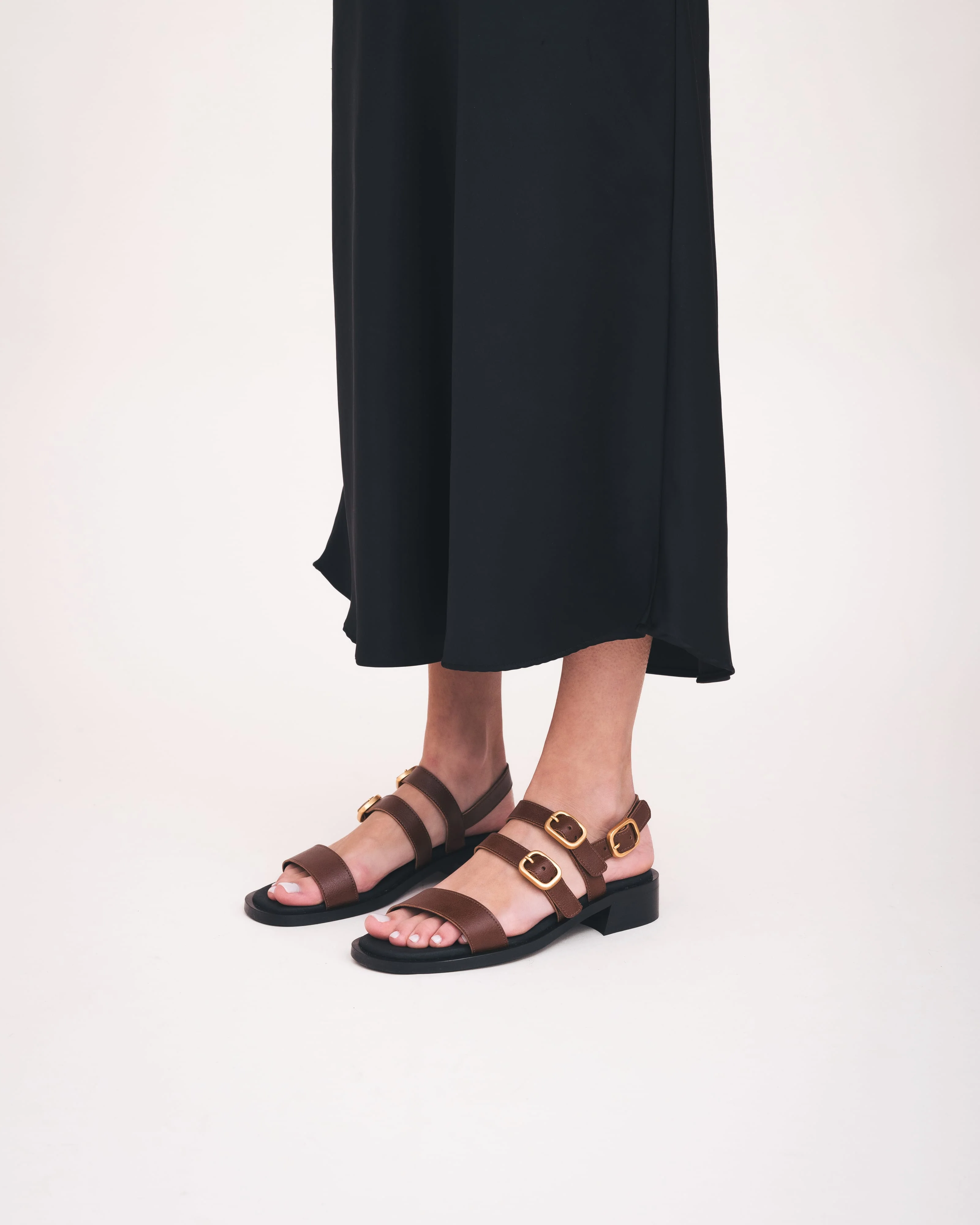 VERA Brown - Image 4