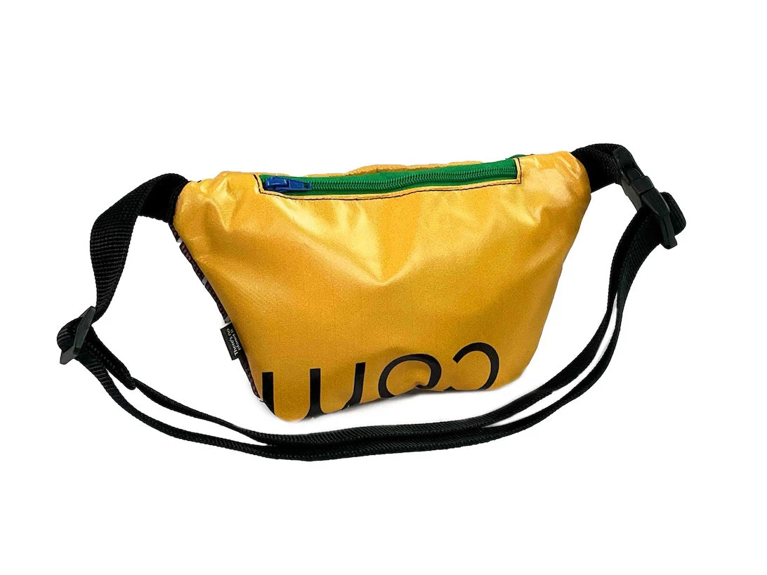 waist bag essentials publicity banner green leaves - Image 2