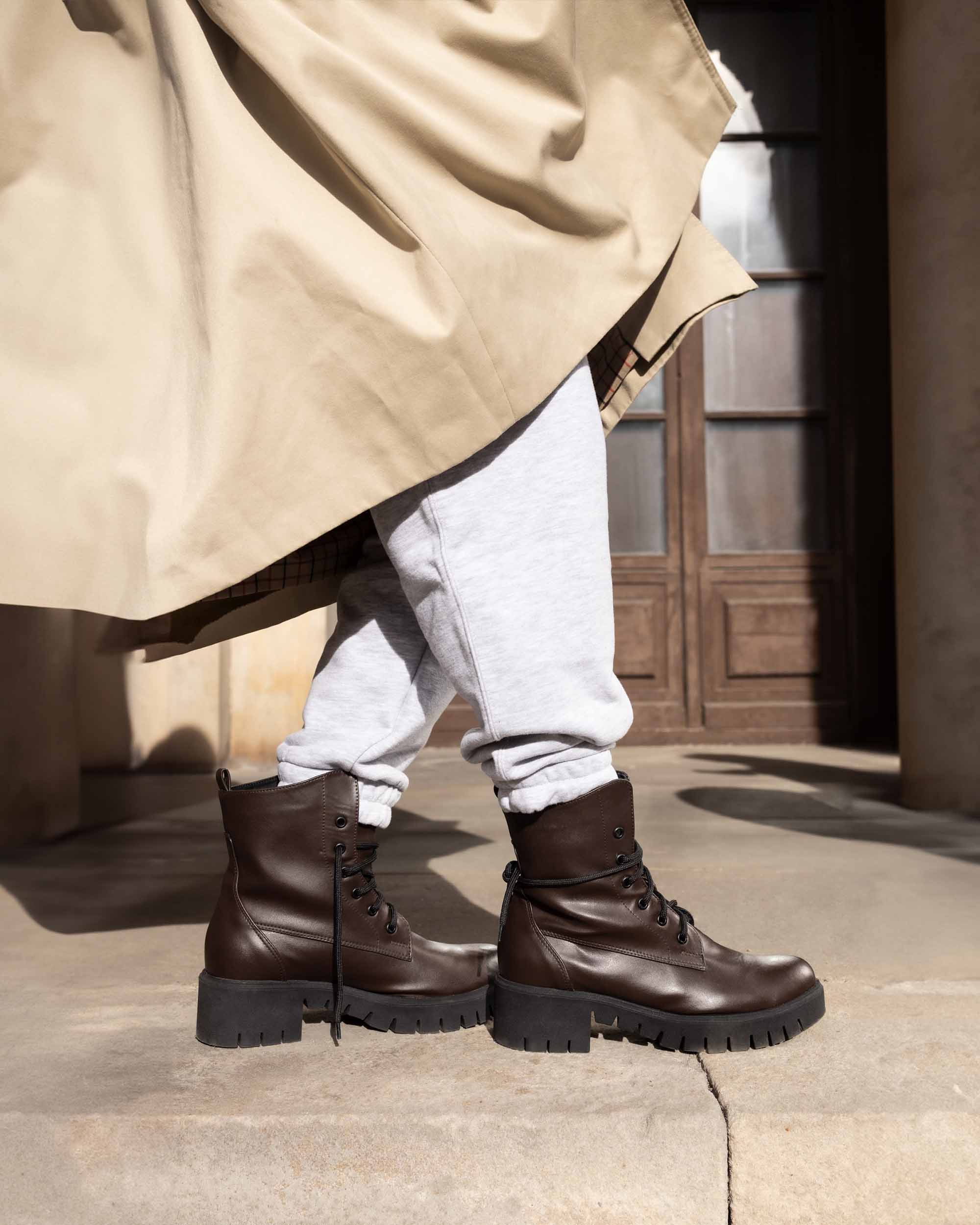 Women's Boots Workers No. 3 Chocolate - Image 3