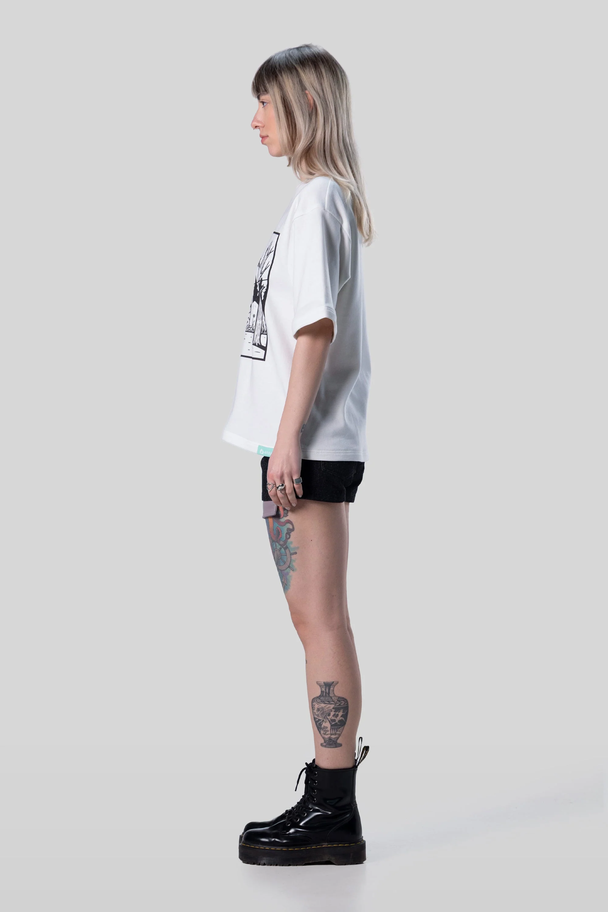 Women's Lineage Tee - Image 7