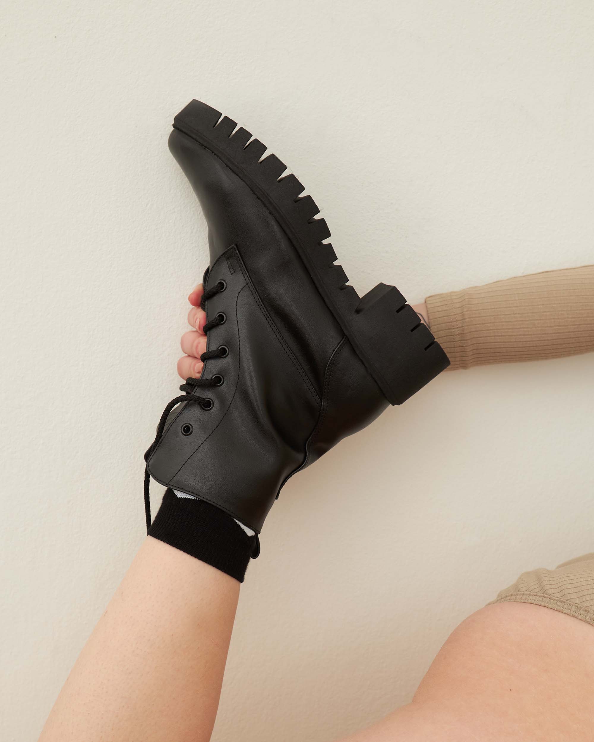 Workers No. 3 Boots made of Vegea® grape leather. - Image 5
