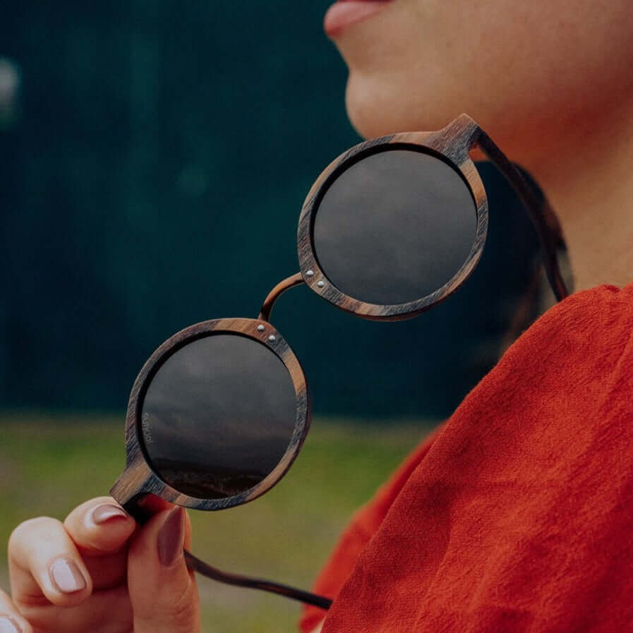 Yolinho - Unisex Wooden Sunglasses - Image 5